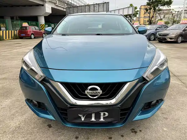 Nissan Bluebird 2019