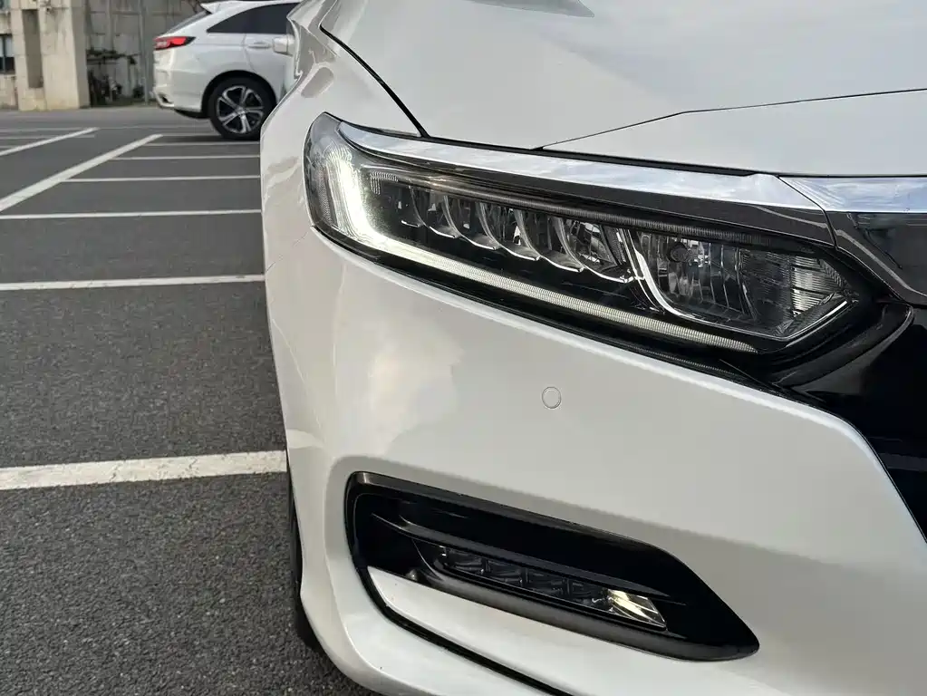 Honda Accord 2020 — фото 15