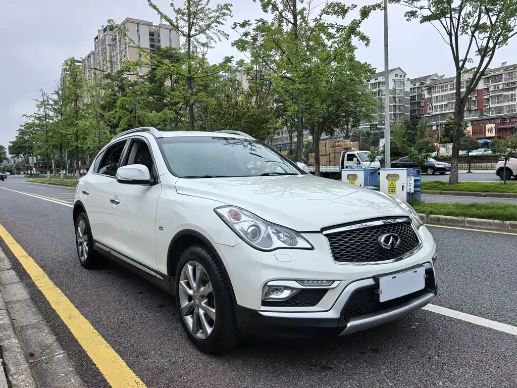 Infiniti QX50 2016 — фото 3
