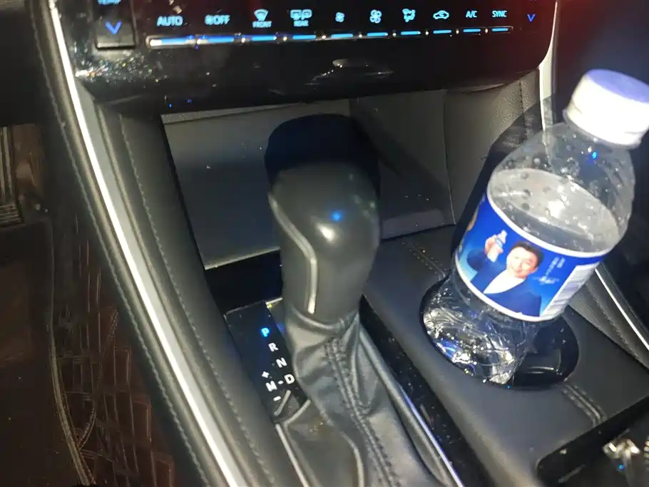 Toyota Avalon 2022 — фото 16