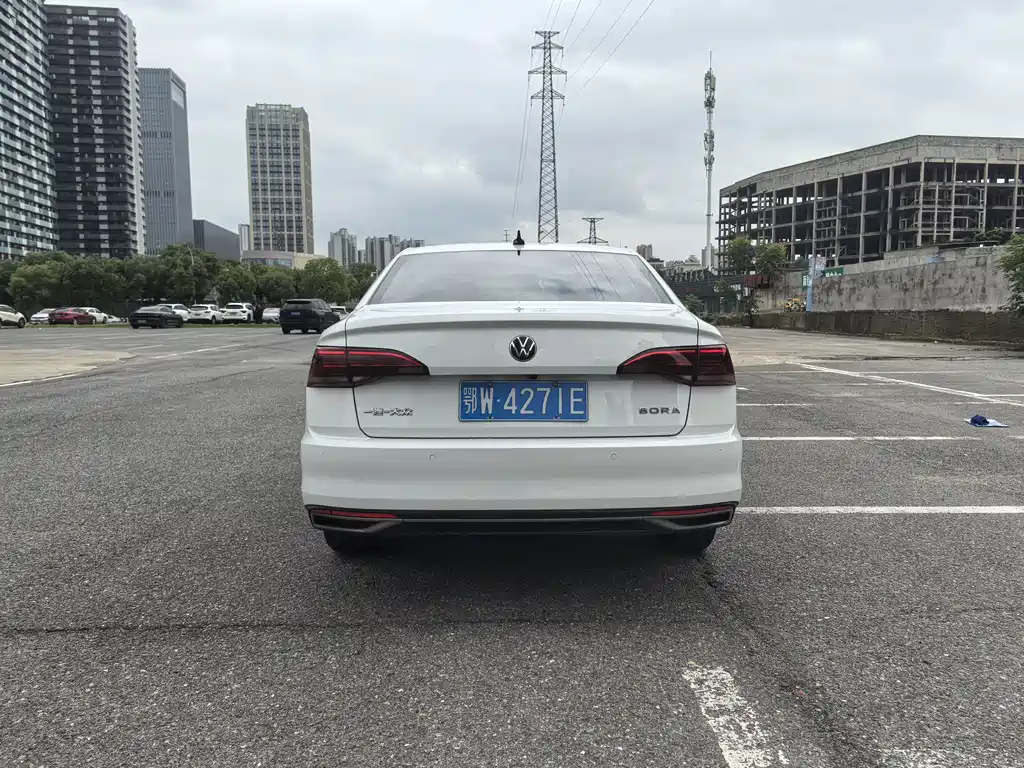 Volkswagen Bora 2023