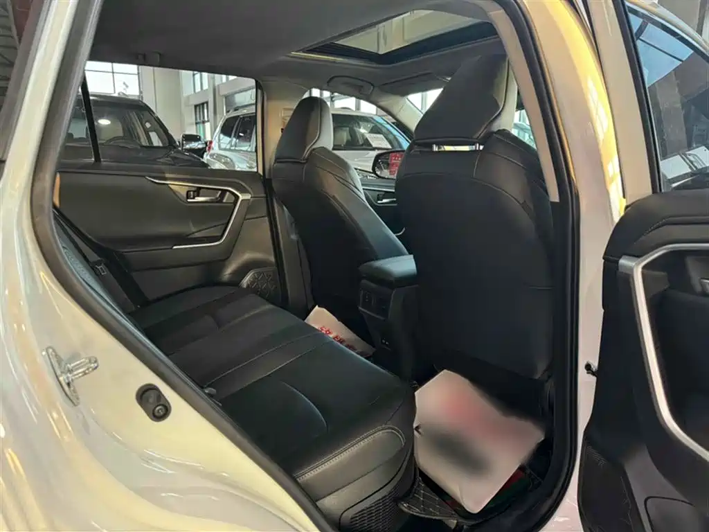Toyota Wildlander 2021 — фото 14