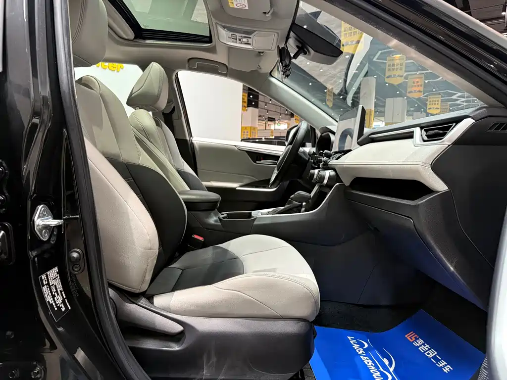 Toyota Wildlander 2021 — фото 23