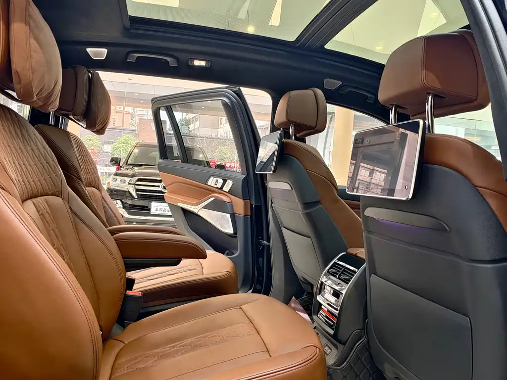BMW X7 2019 — фото 10