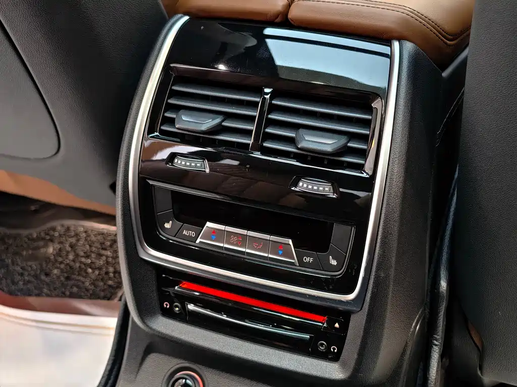BMW X7 2019 — фото 13