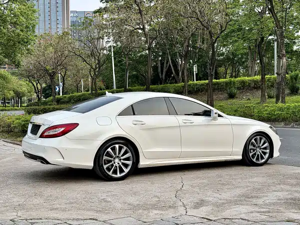 Mercedes-Benz CLS 2015