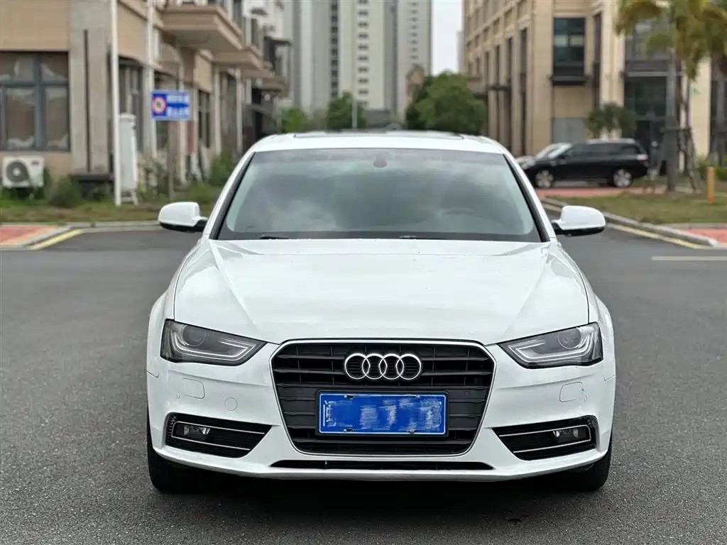Audi A4L 2013 — фото 3