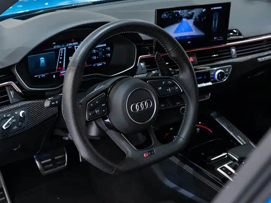 Audi RS 4 2021 — фото 12