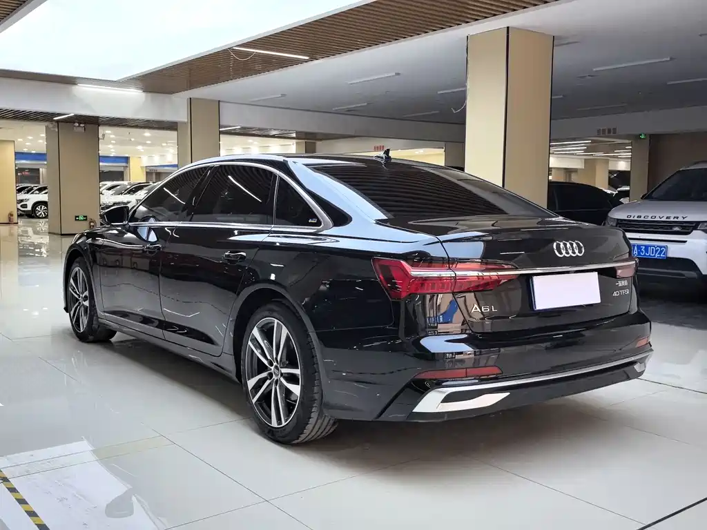Audi A6L 2025 — фото 23