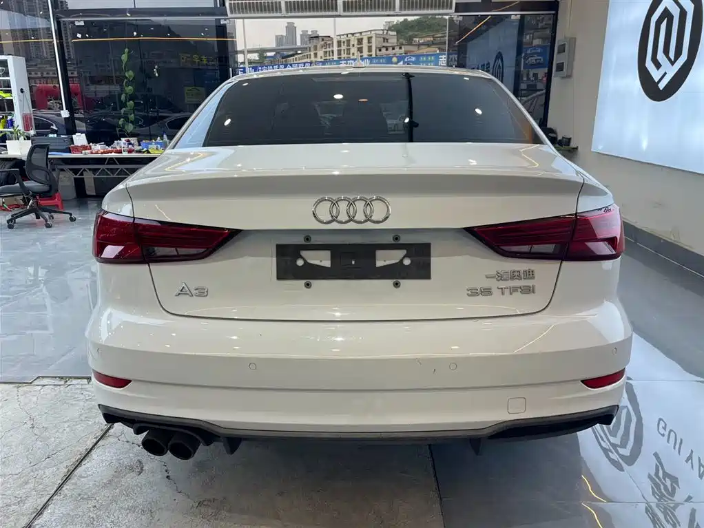 Audi A3 2018 — фото 22