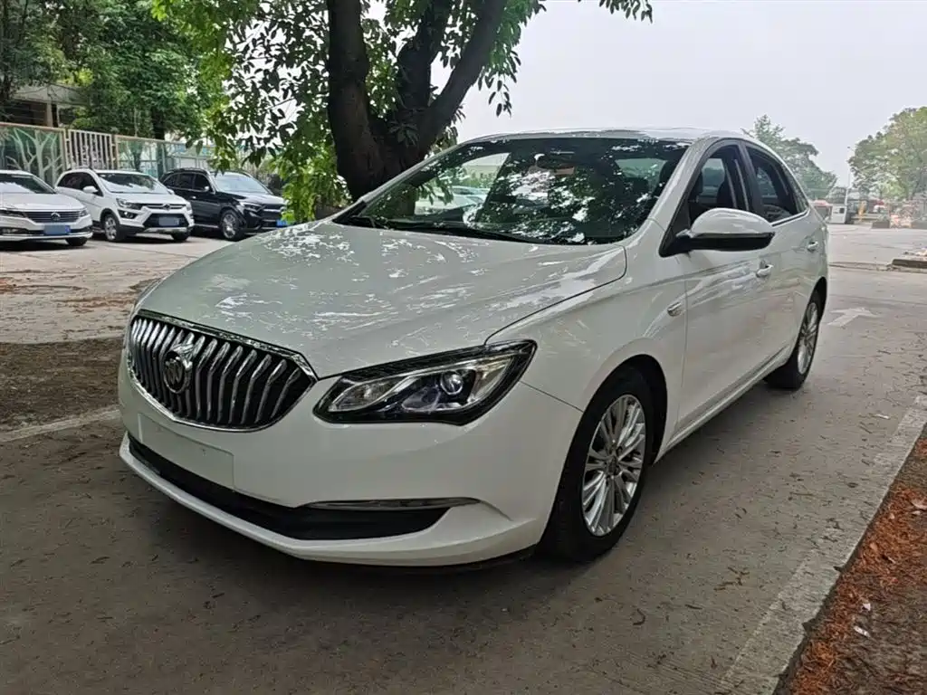Buick Excelle 2015 — фото 1