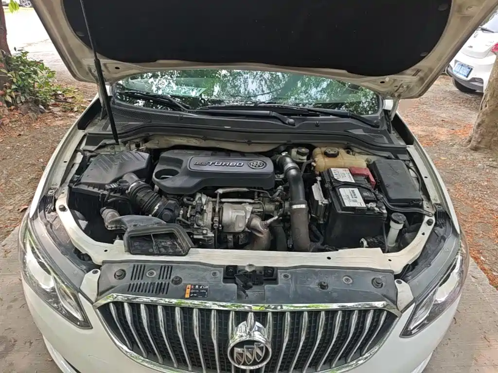 Buick Excelle 2015 — фото 20