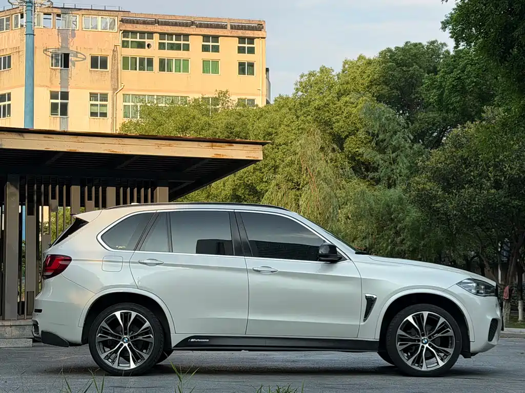 BMW X5 2016 — фото 14