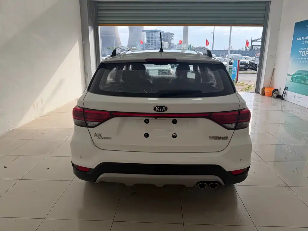 Kia KX Cross 2018 — фото 17