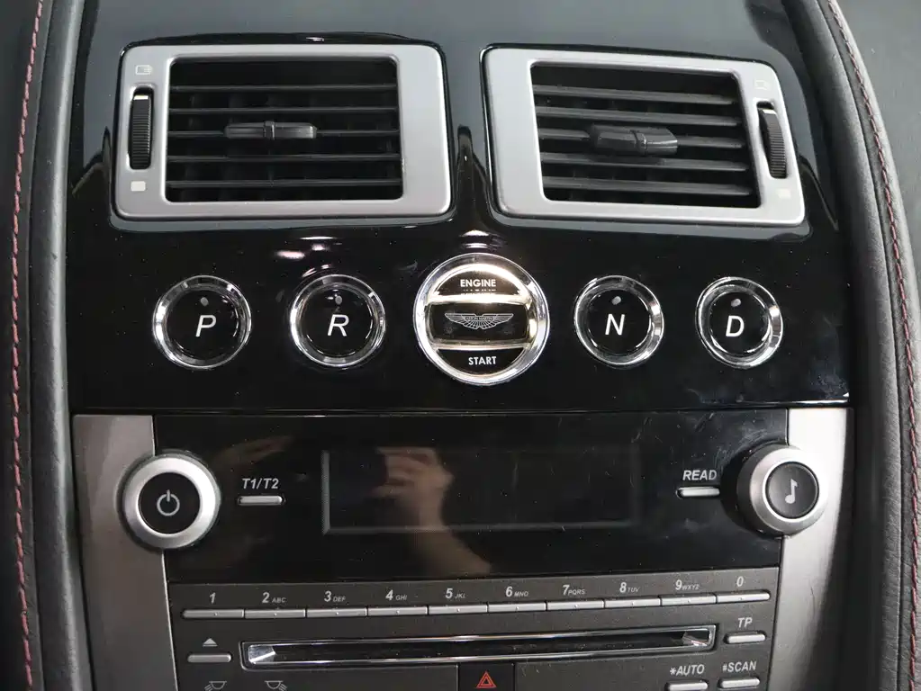 Aston Martin Rapide 2014 — фото 12