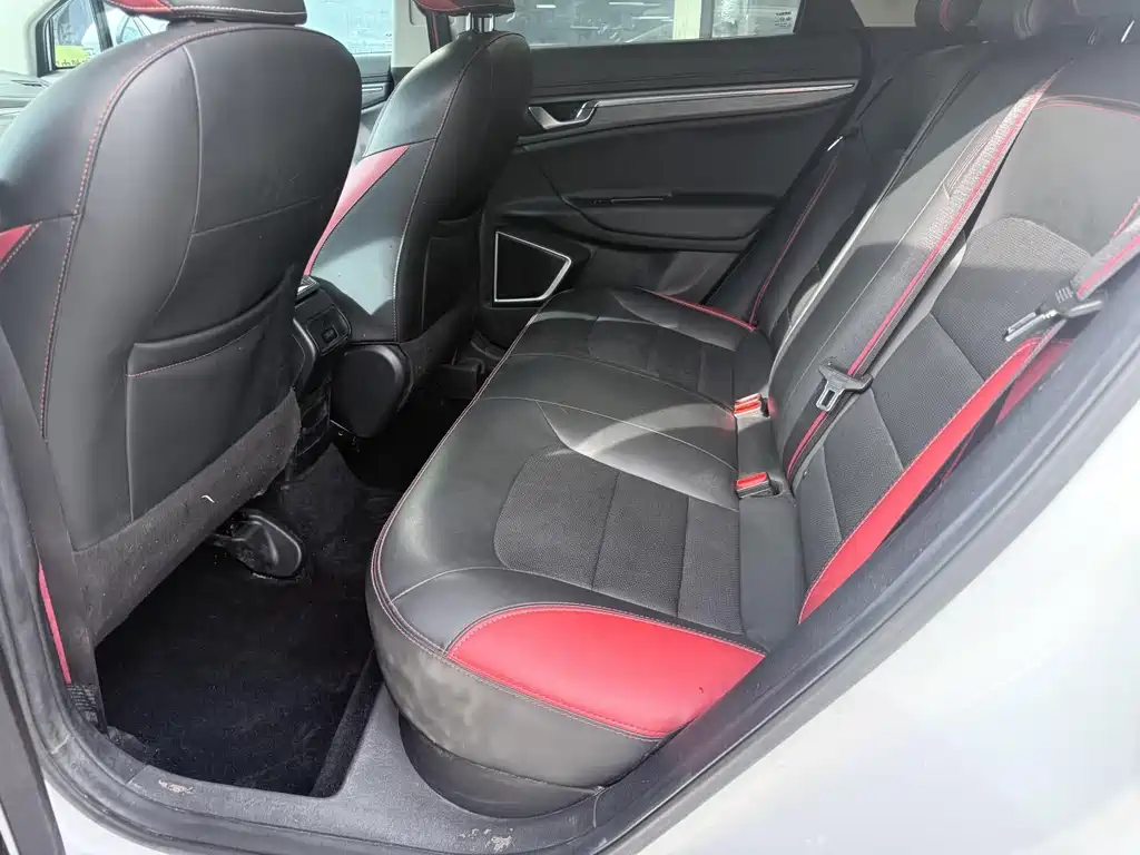 Geely Emgrand GS 2021 — фото 10