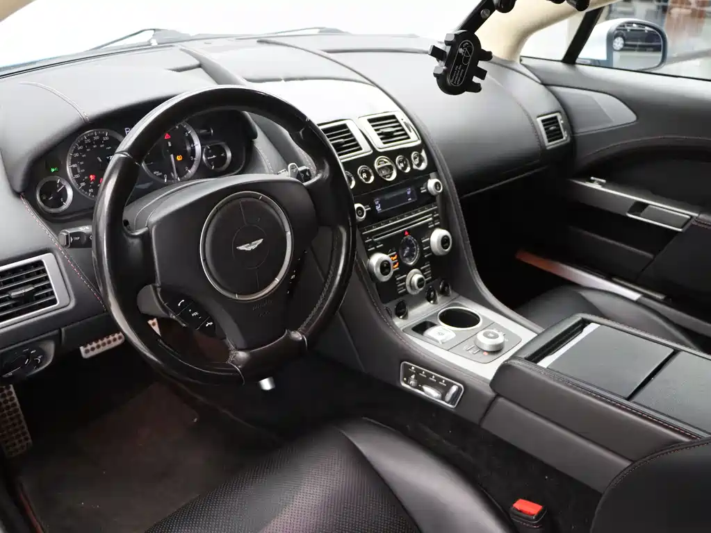 Aston Martin Rapide 2014 — фото 17