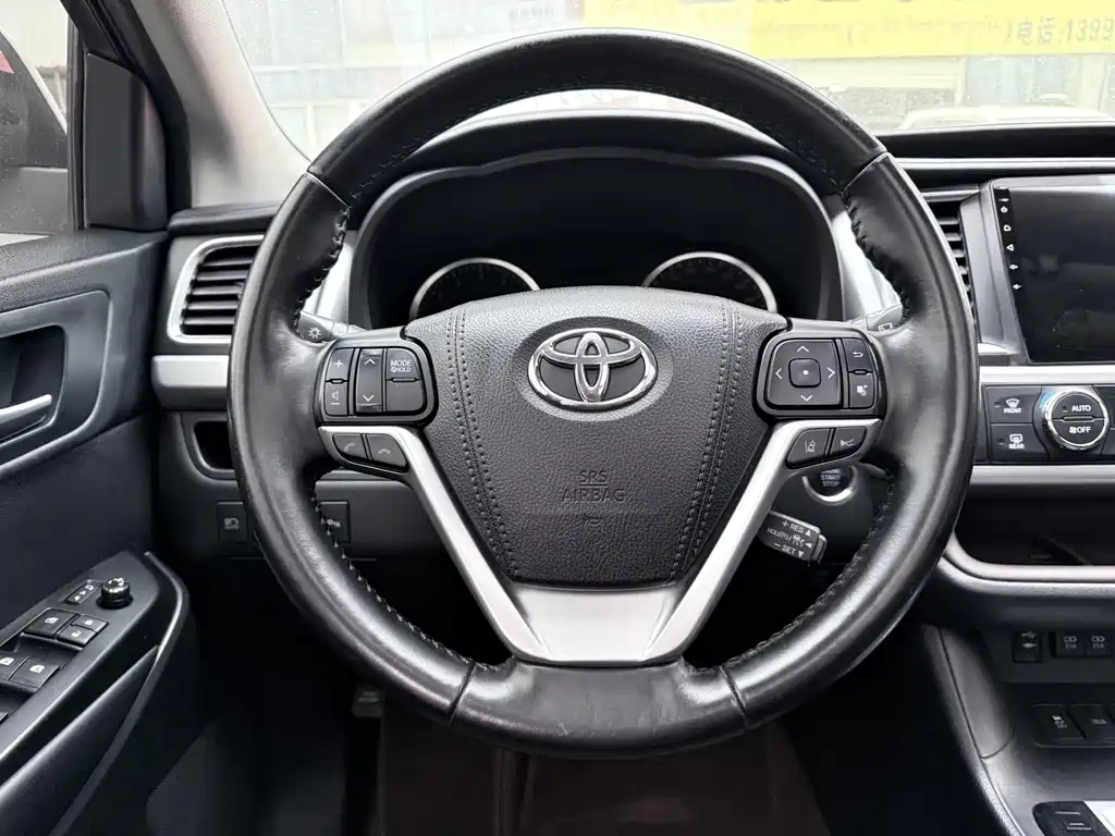 Toyota Highlander 2020 — фото 15