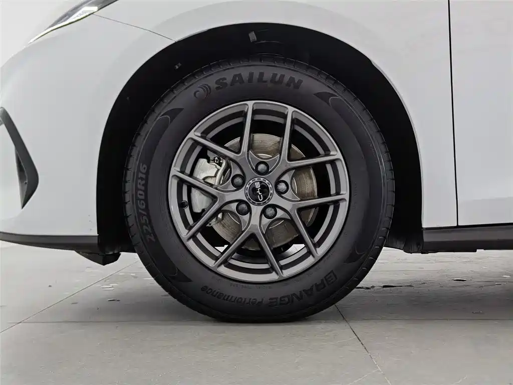 BYD Seal 06 2025 — фото 17