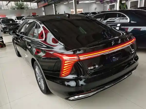 Hongqi H5 2023