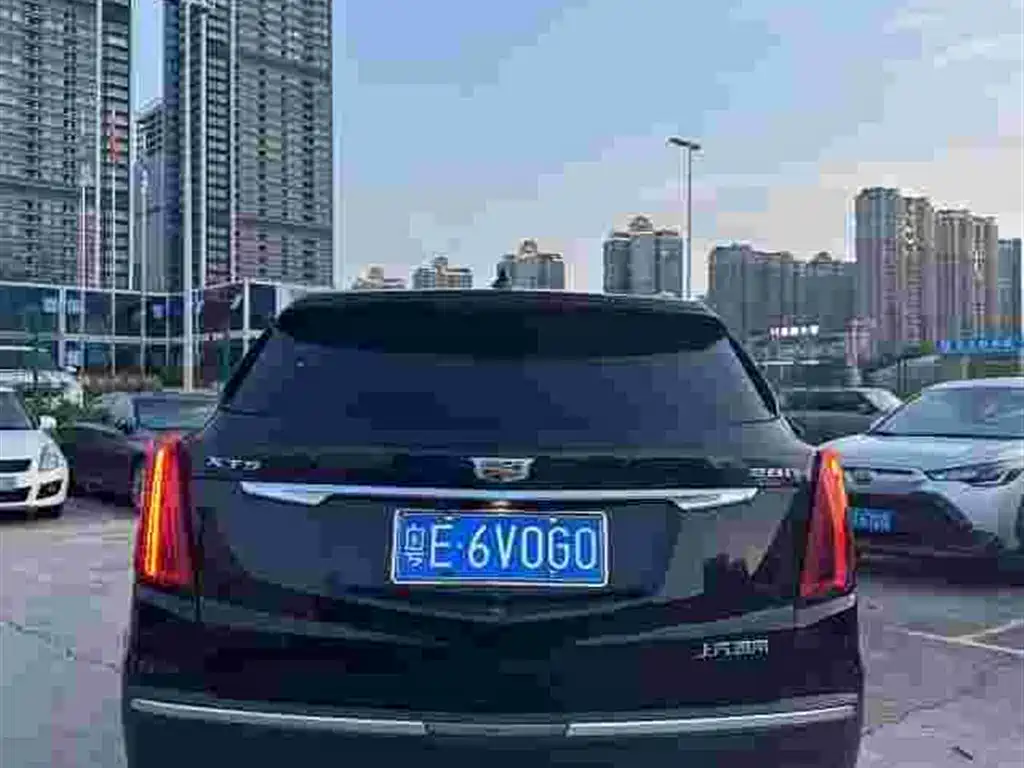 Cadillac XT5 2019 — фото 5