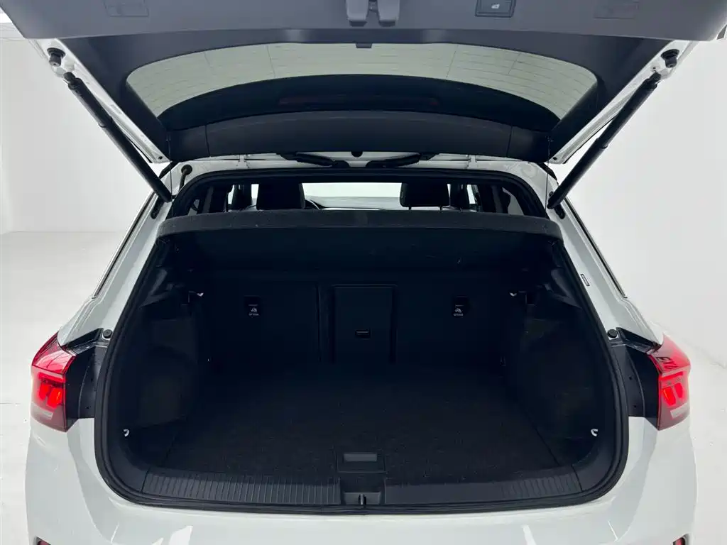 Volkswagen T-Roc 2022 — фото 15