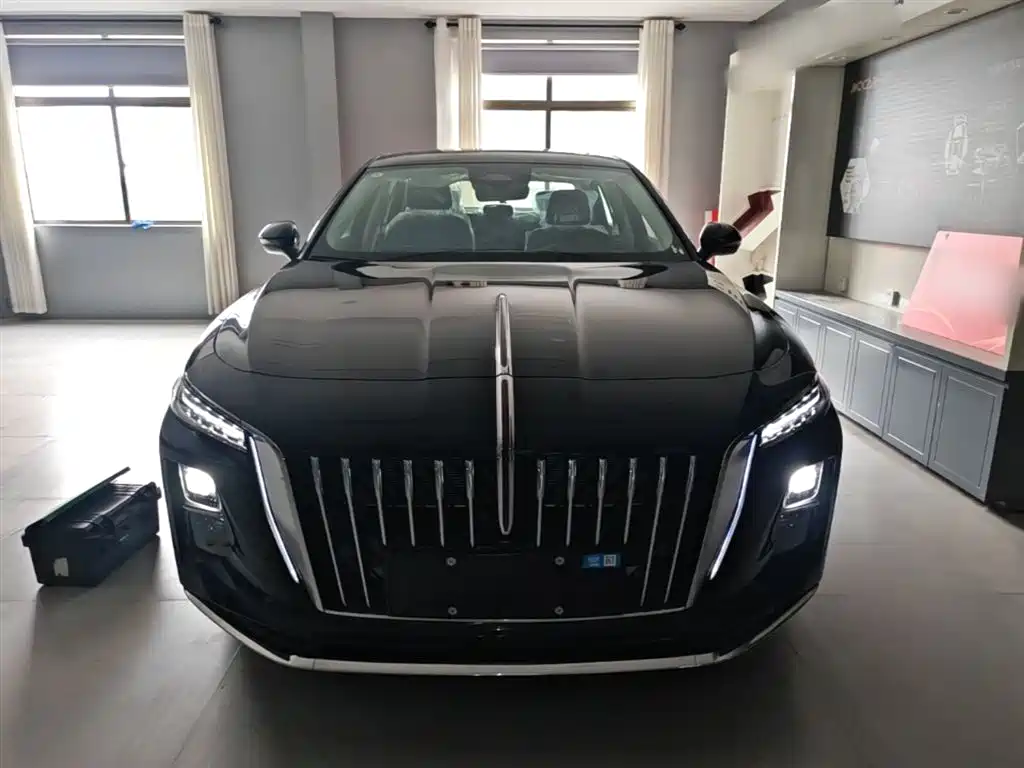 Hongqi H5 PHEV 2026 — фото 3