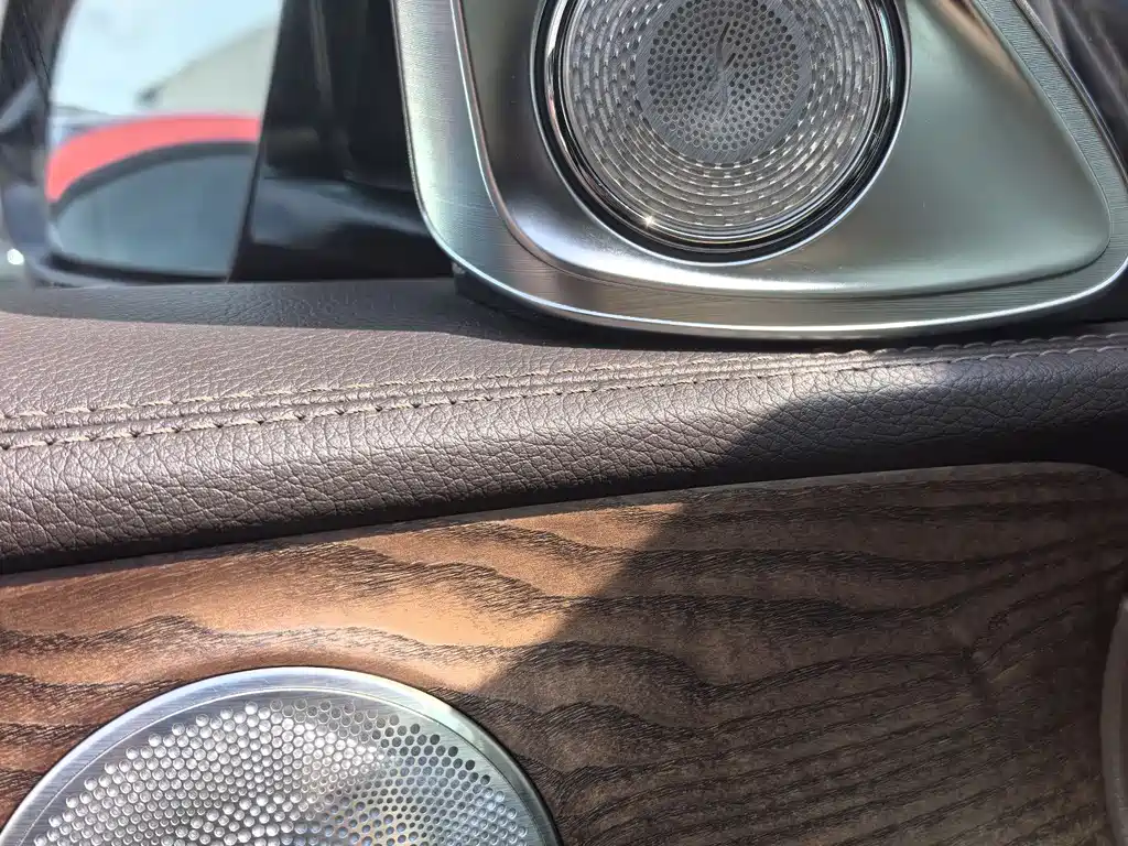 Mercedes-Benz E-Class 2023 — фото 11