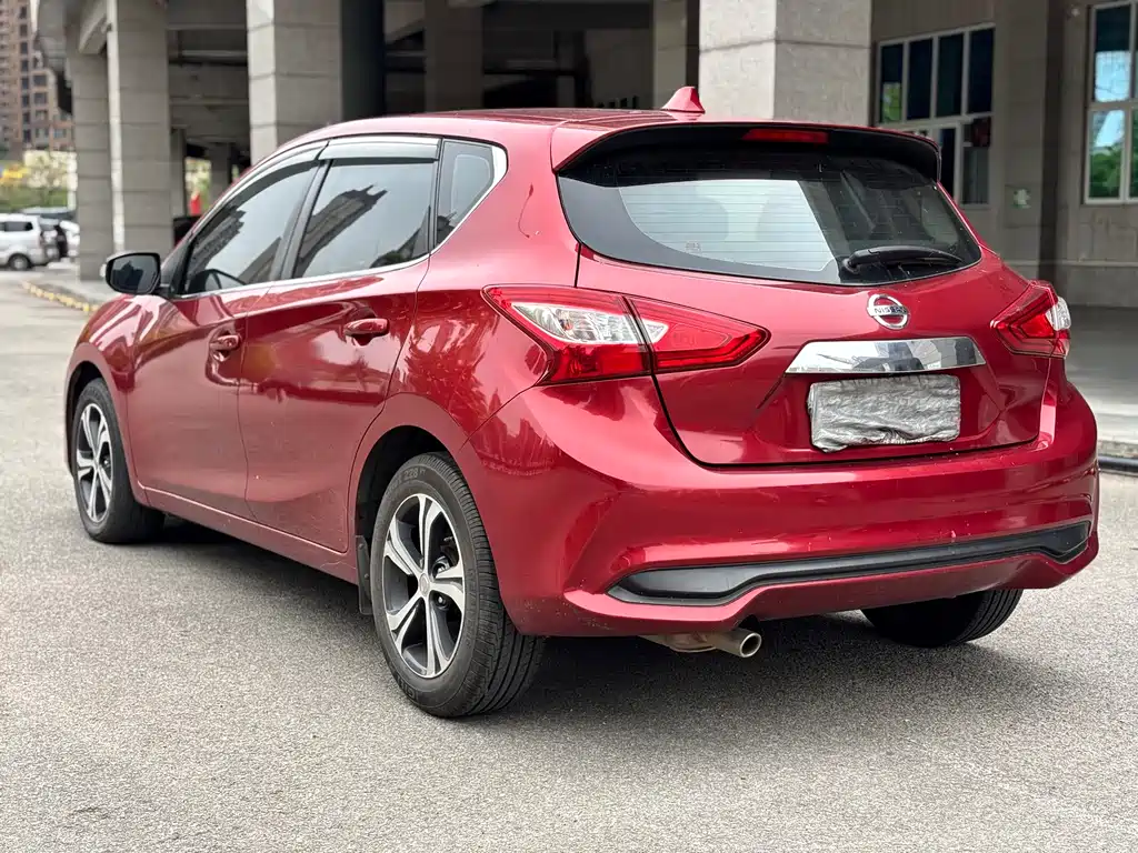 Nissan Tiida 2018 — фото 5