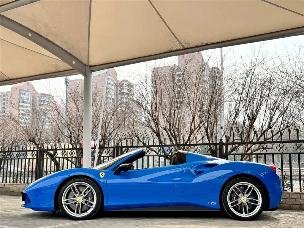 Ferrari 488 2019 — фото 6