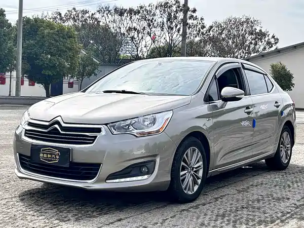 Citroën C4L 2016