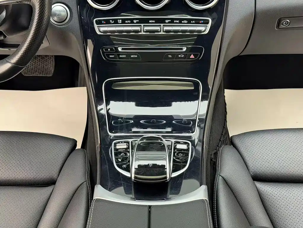 Mercedes-Benz C-Class 2015 — фото 26
