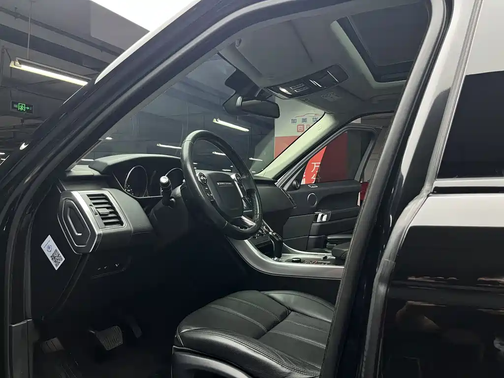 Land Rover Range Rover Sport 2017 — фото 12