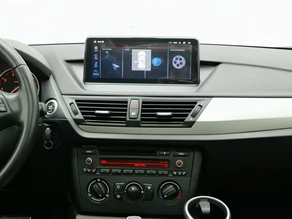 BMW X1 2012 — фото 12