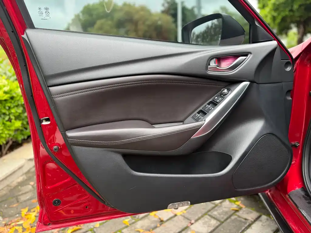 Mazda Atenza 2018 — фото 13