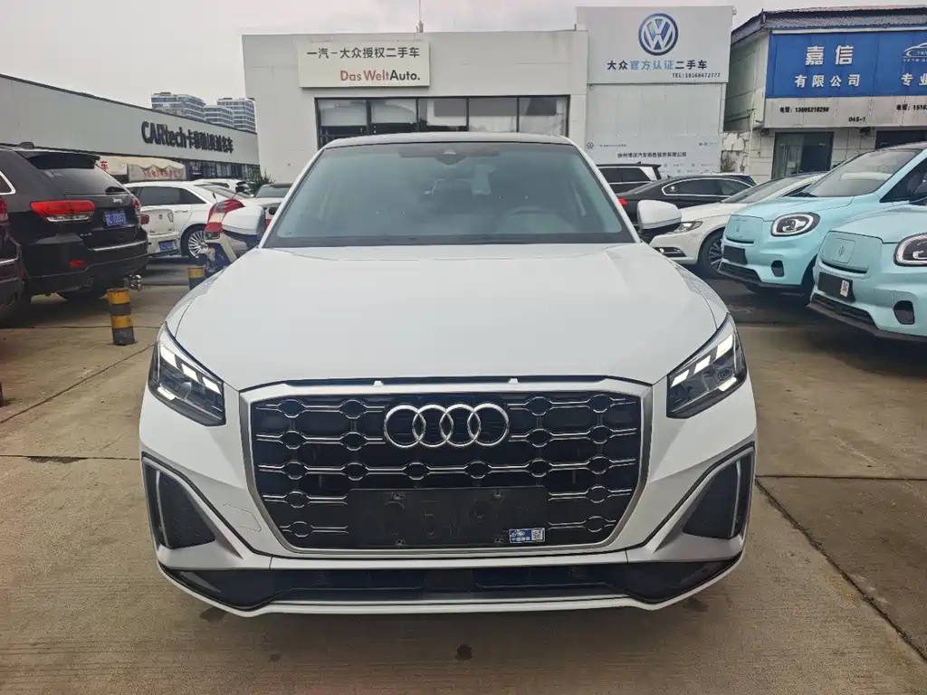 Audi Q2L 2022