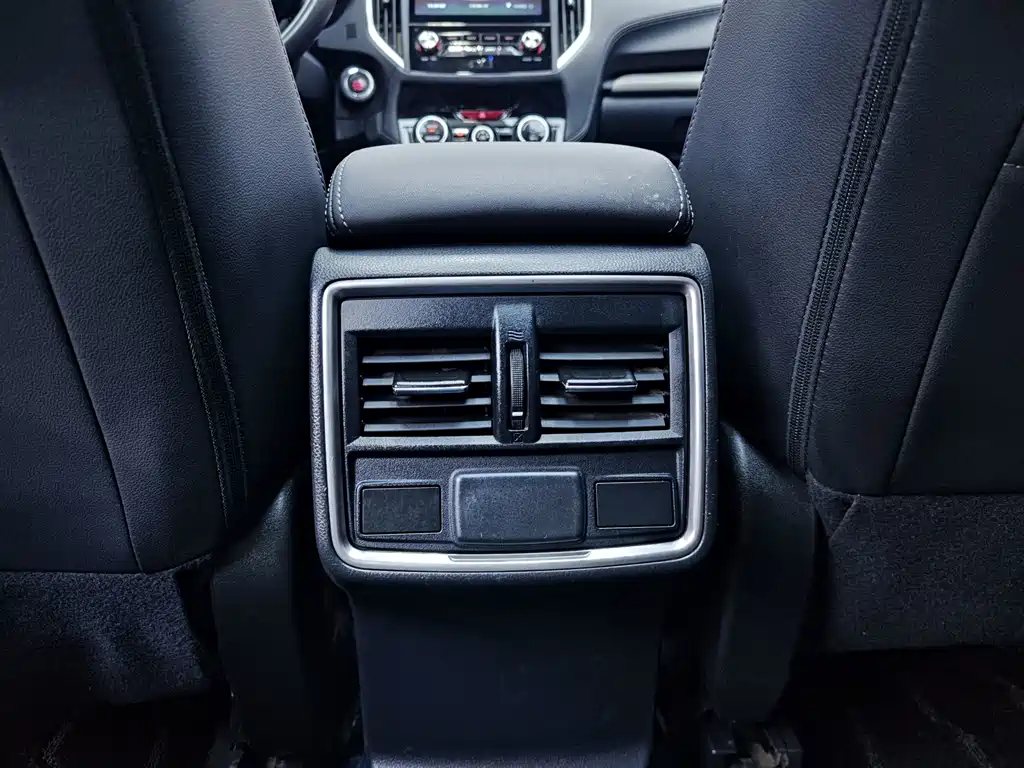 Subaru Forester 2022 — фото 16