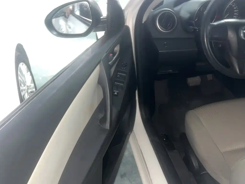 Mazda 3 Xingcheng 2015 — фото 14