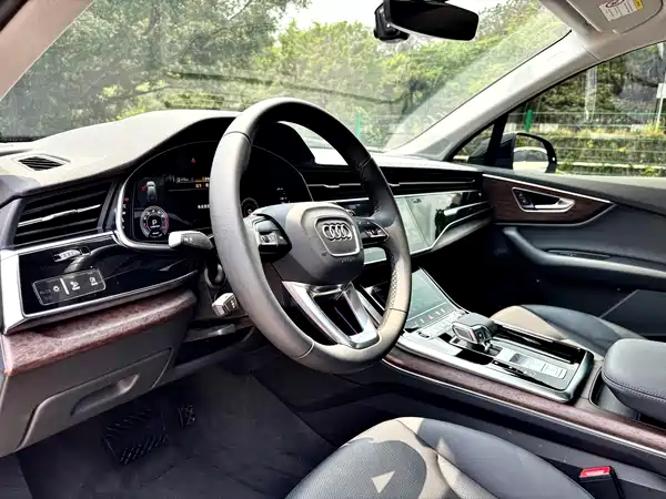 Audi Q7 2023