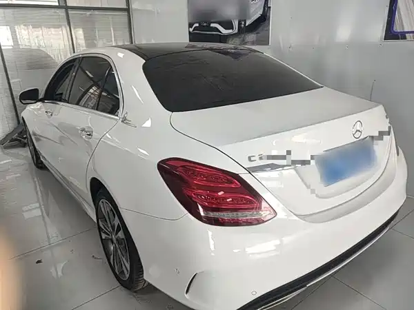 Mercedes-Benz C-Class 2017