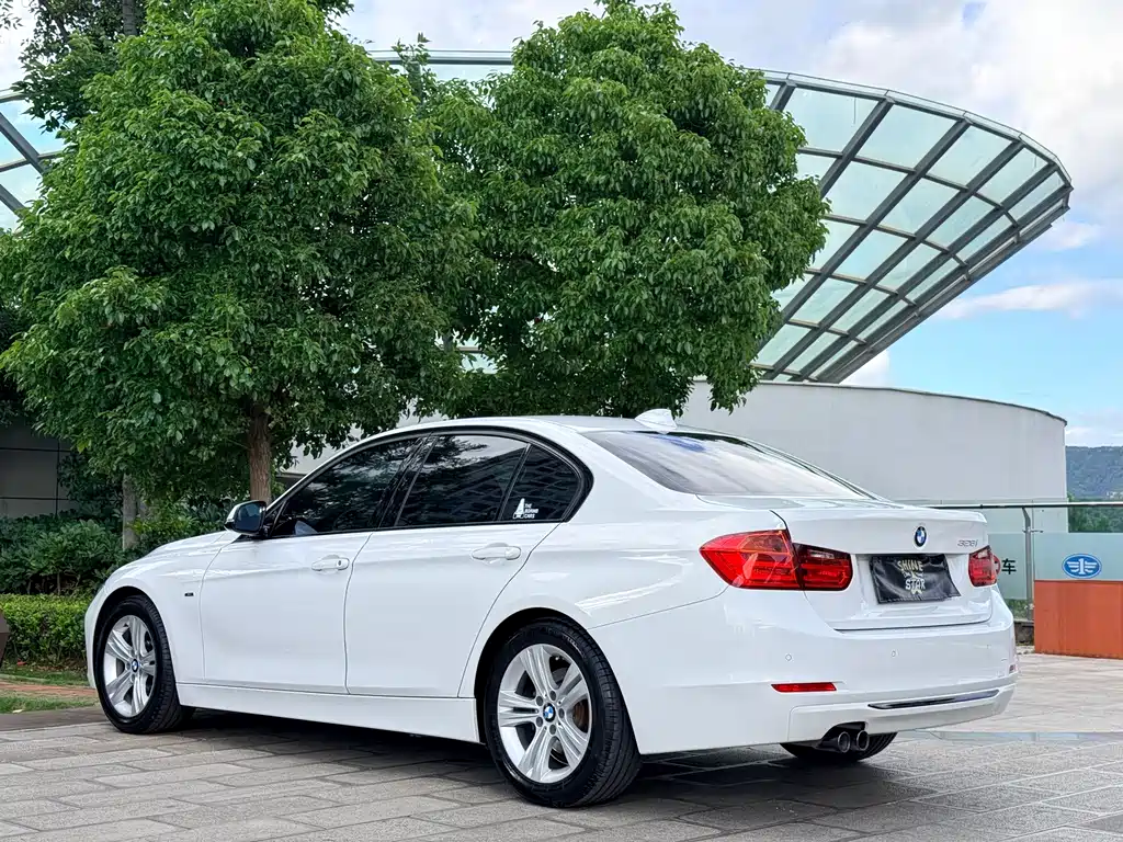 BMW 3 Series 2015