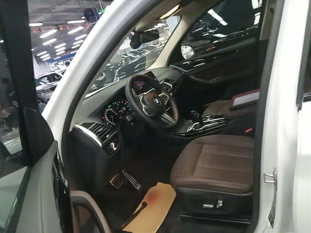 BMW X3 2018 — фото 15