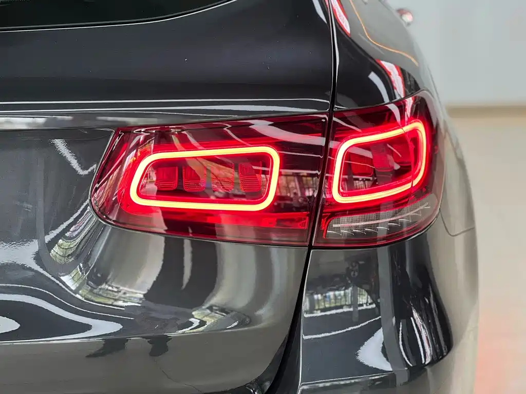 Mercedes-Benz GLC 2020 — фото 18