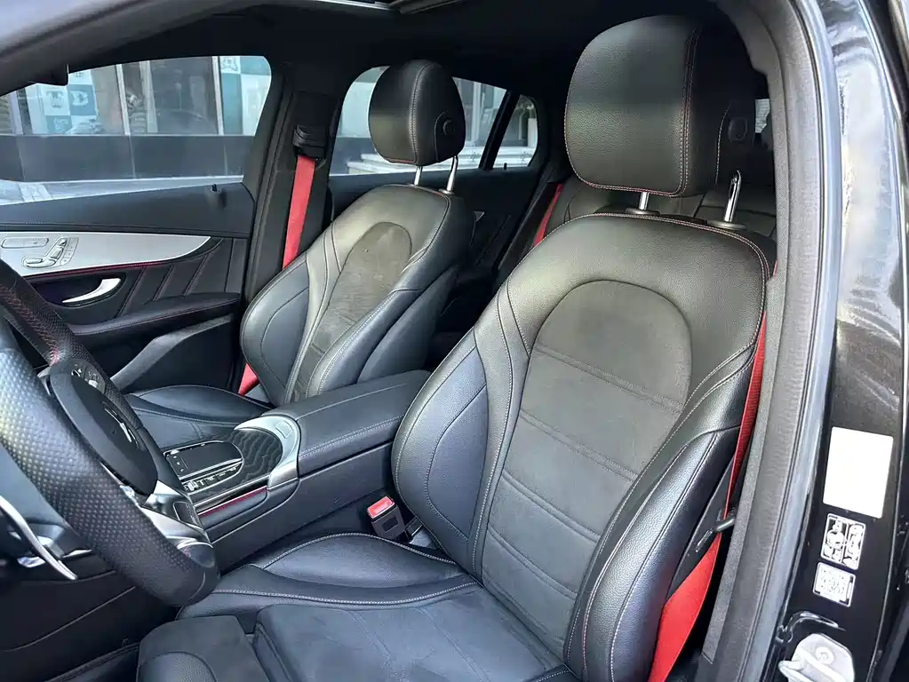 Mercedes-Benz GLC AMG 2022 — фото 10