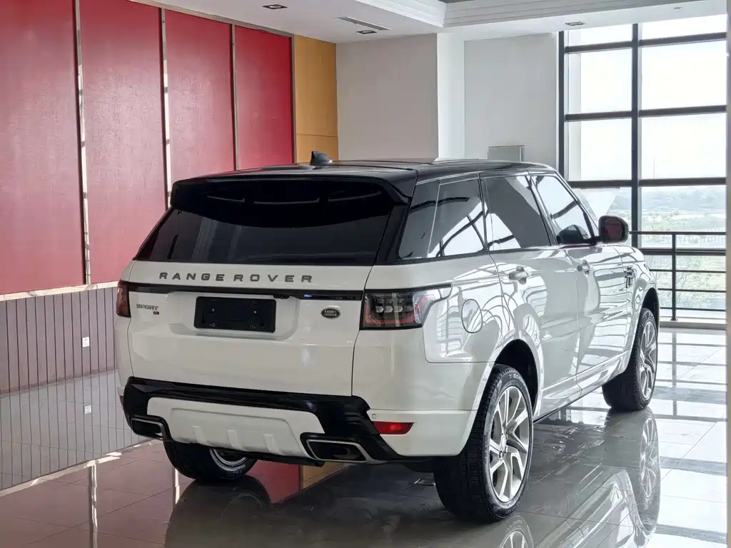 Land Rover Sport 2020 — фото 18