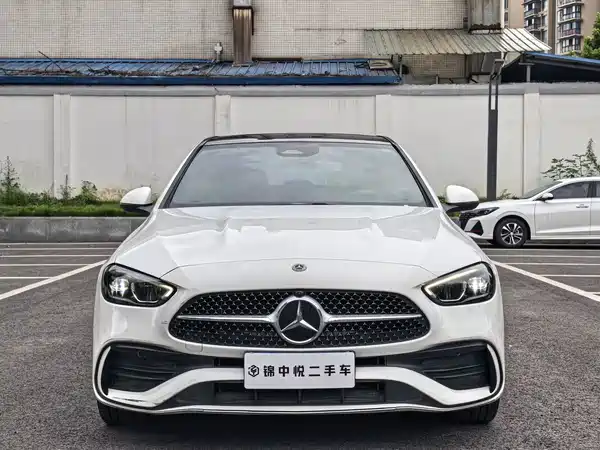 Mercedes-Benz C-Class 2024