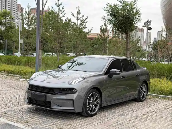 Lynk & Co 03 2022