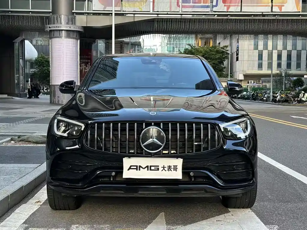 Mercedes-Benz GLC AMG 2022 — фото 2