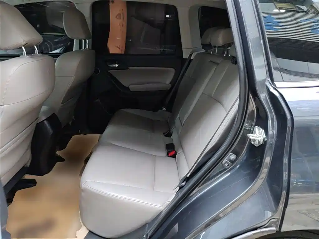 Subaru Forester 2015 — фото 17