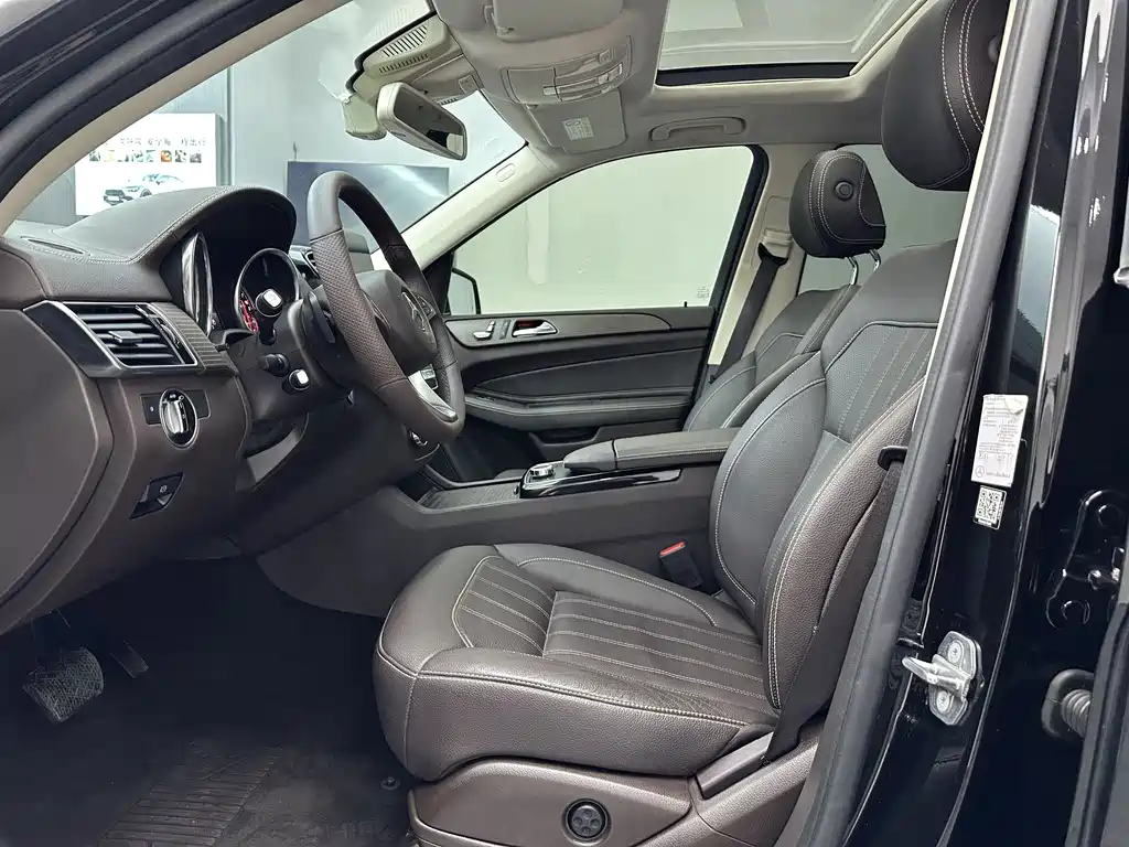 Mercedes-Benz GLE 2019 — фото 10